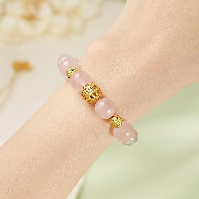 Natural powder crystal bracelet, free girlfriend, girlfriend, jewelry, accessories, white crystal bracelet.