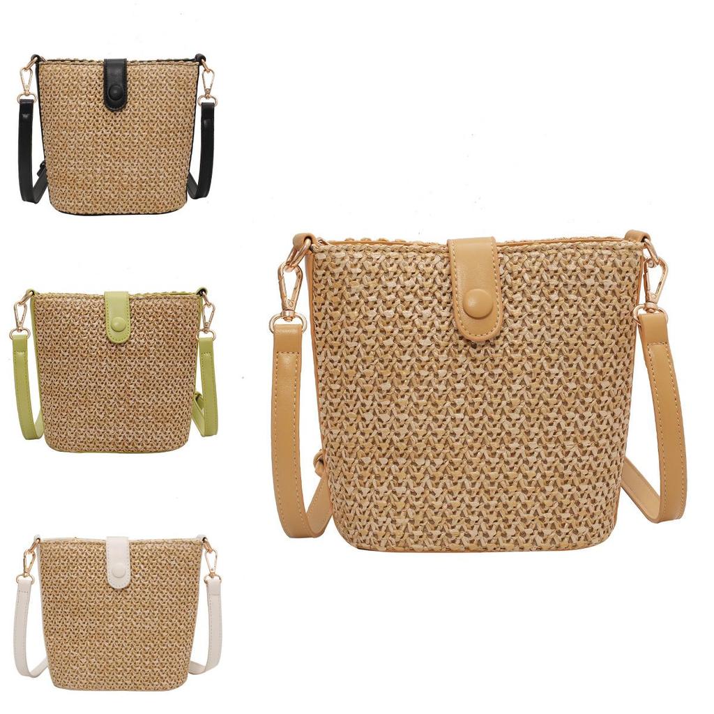 Minimally Contrasting Color Design Women Casual Grass Woven Bag For Women With Seam Details And Daily Use