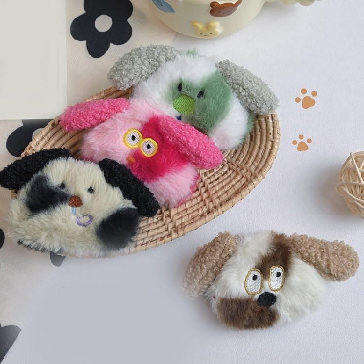 Игривая плюшевая собачка Брошь-булавка Стильный кулон для сумки Акцентное подвесное украшение Плюшевая текстура для повседневного или официального мероприятия