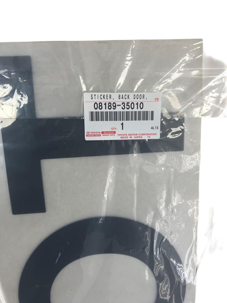 TOYOTA HILUX TOYOTA Decal GUN125 Оригинальный продукт Серебристый [08189-35010]