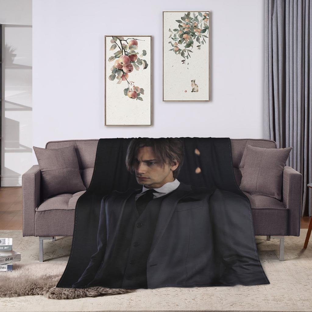 Residents Evils 9 Leon Keneddy Blankets Warm Trend Plush Throw Blanket For Couch Chair Sofa Bed Flannel Bedspread Bed Cover