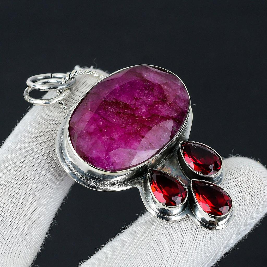 Kashmir Ruby, Red Garnet Gemstone Silver Pendant, 925 Sterling Silver Jewelry Pendant, Kashmir Ruby Pendant For Women, Ruby Pendant For Her