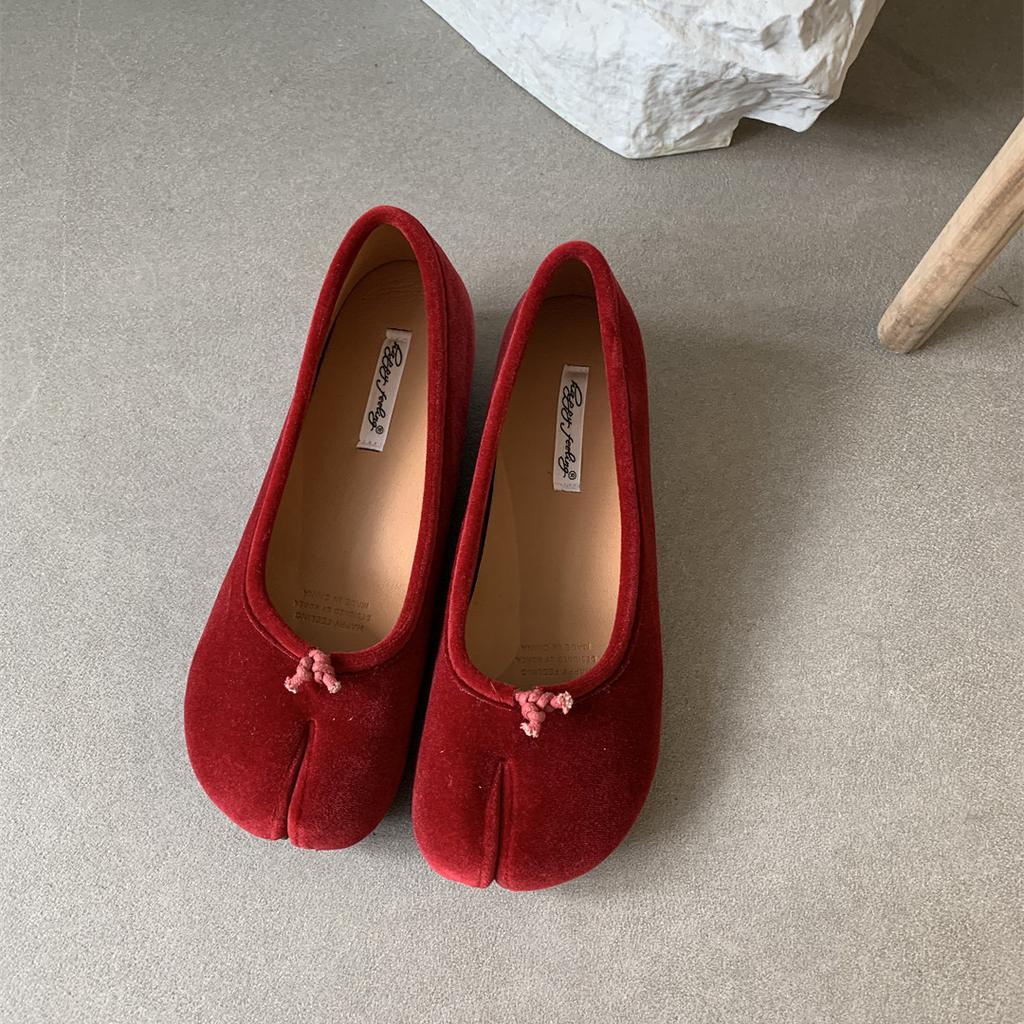 Женские балетки Таби Обувь Ниндзя Женские из микрофибры Вельветовые Удобные Балетки С разделенным пальцем Тапочки Мягкая подошва Лоферы 2025 Новая Модная Обувь М