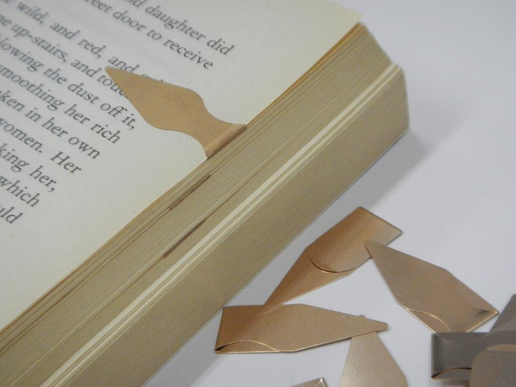 Закладки Book Darts в жестяной коробке из нержавеющей стали (50 штук)