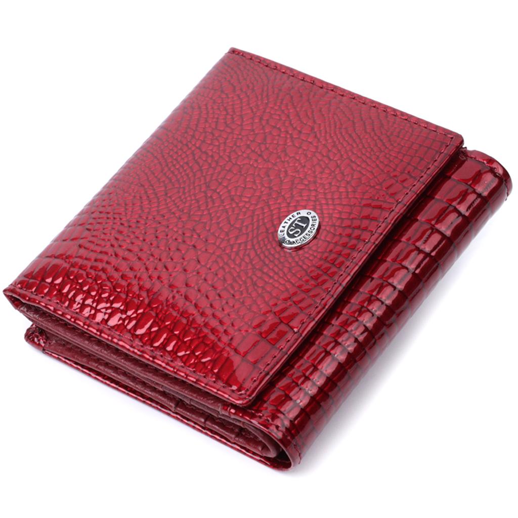 Compact Wallet for Women Made of Genuine Patent Leather ST Leather 22687 Red