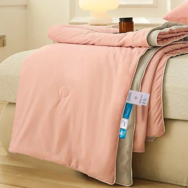 Summer Cooling Blanket Breathable Cool Down Air Condition Quilt Lightweight Summer Comforter with Double Side Cooling Fabric