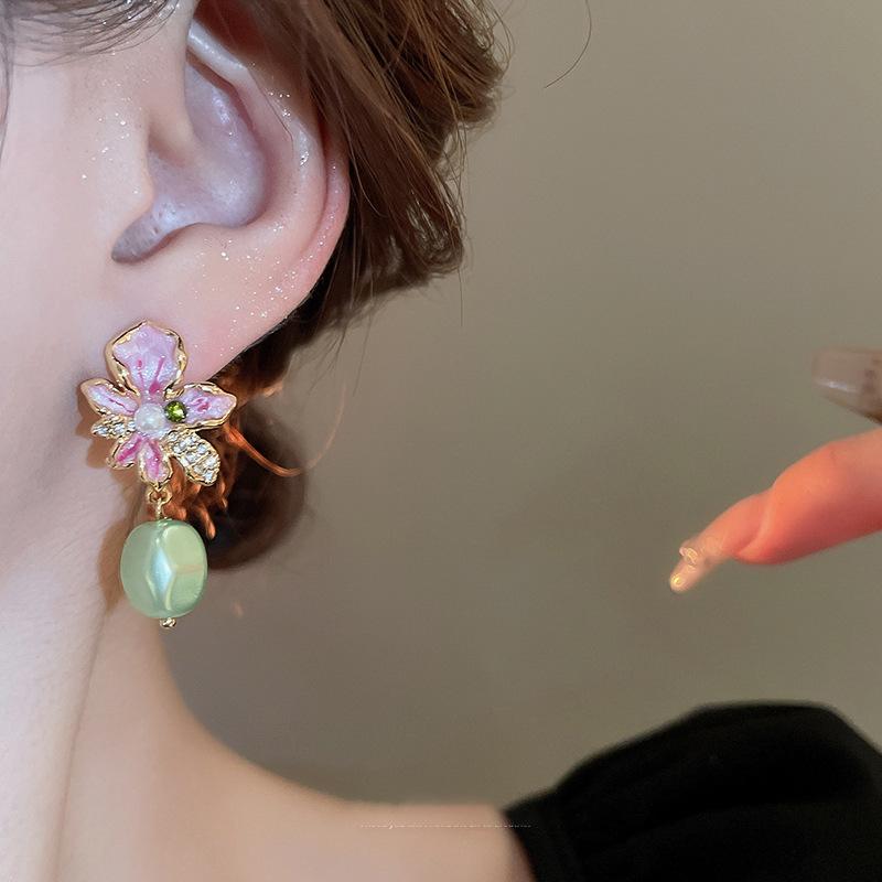 Diamond Drop Oil Flower Pearl Earrings Simple Versatile Stud Earrings Fashion Temperament Earrings