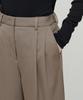 MUSINSA STANDARD WOMAN Women'S Wide Bermuda Half Slacks [Dusty Beige]