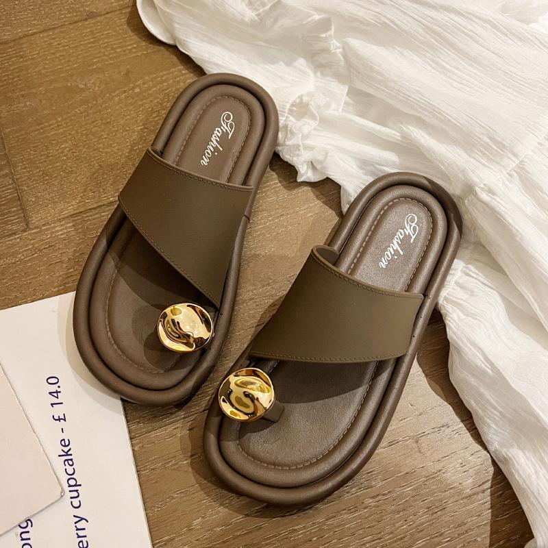 Летние женские новые модные уличные тапочки на плоской подошве, удобные для отдыха с мягкой подошвой и круглым носком, нескользящий дизайн