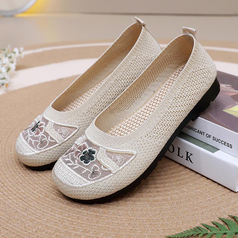 Новые летние удобные дышащие женские туфли-одиночки 2024 года с сеткой из полого материала и мелким горлом, легкие универсальные сандалии для мам