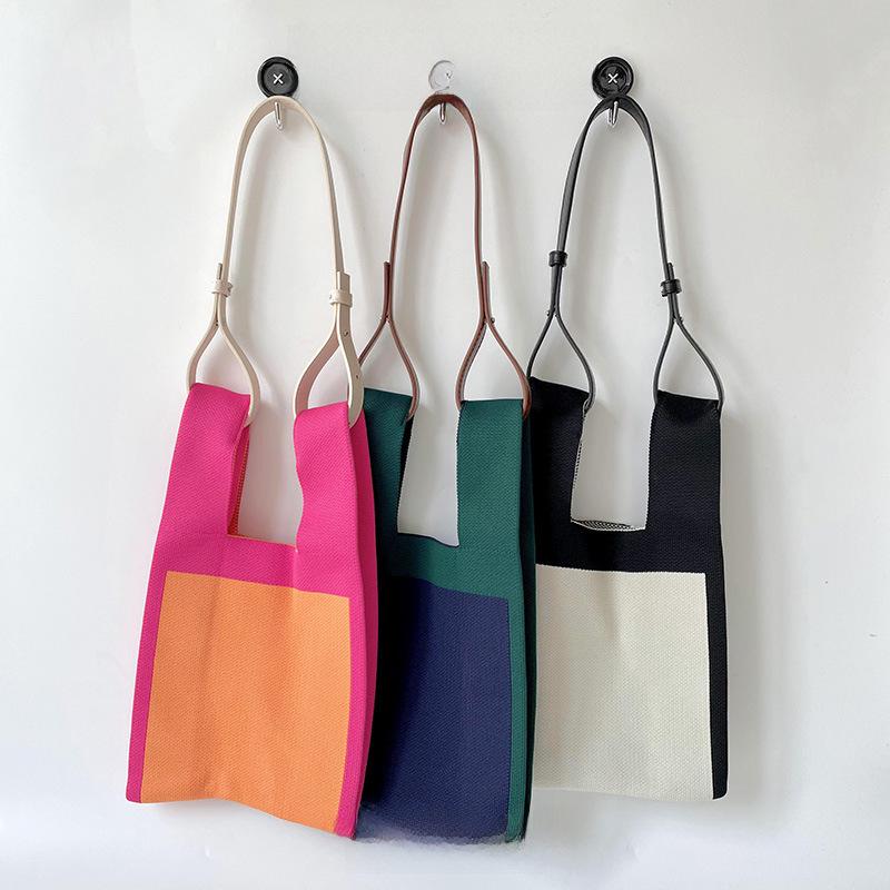 Вязаная сумочка в корейском стиле с цветными блоками: Высококачественная, вместительная сумка на плечо и запястье