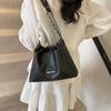 Simple and Versatile Bag Women's Spring Summer 2025 New Leisure This Year Popular Messenger Bag Chain Shoulder Bucket Bag
