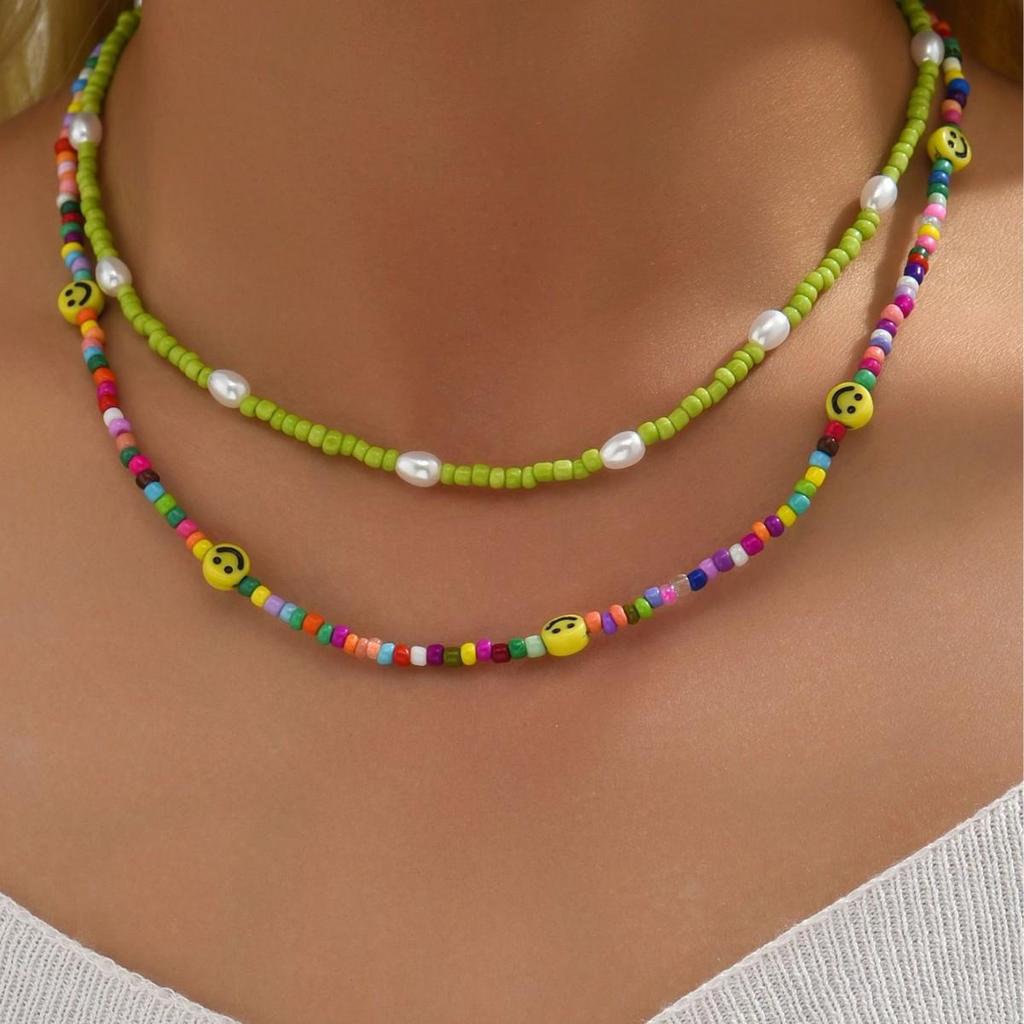 Красочное многослойное ожерелье из бусин со смайликом для женщин