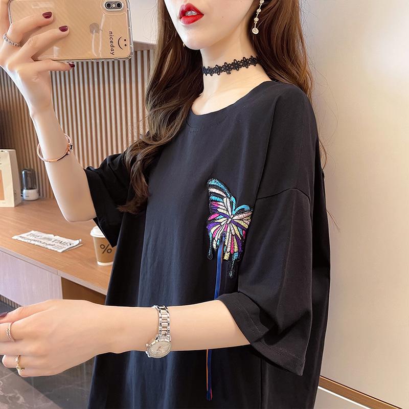 Женская футболка с коротким рукавом и крупной вышивкой в виде бабочек, лето 2025 г., свободный тренд в корейском стиле.