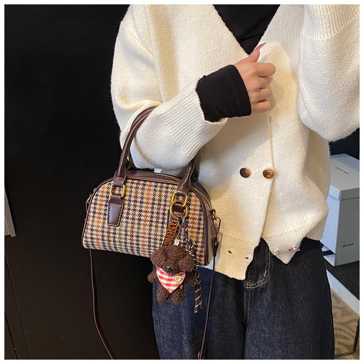 Ielgy Plaid Retro Large-Capacity Handbag High-End Fashion Commuter Shoulder Bag