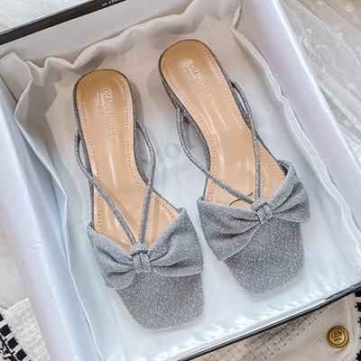 Мода 2024 года, новые дизайнерские блестящие тапочки, сандалии-бабочки, женские, на низком каблуке, с блестками, шлепанцы из ткани, летние шлепанцы для улицы, размер 43