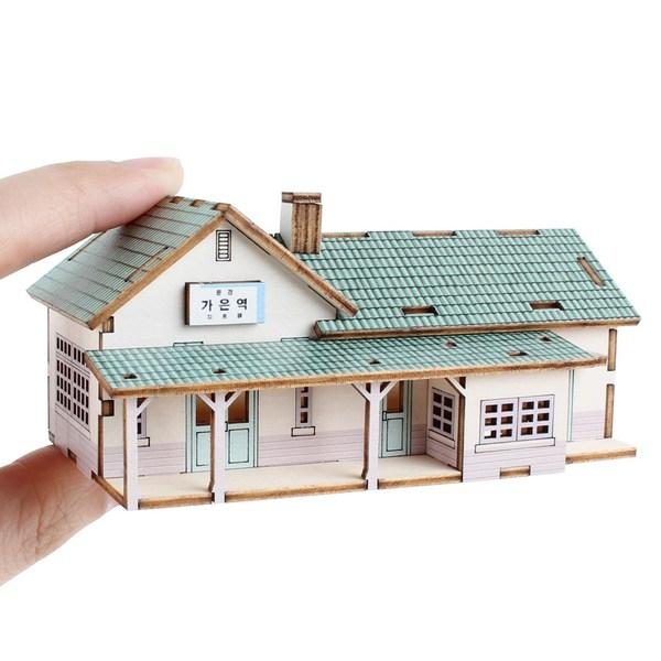 В то время простая мини-станция Gaeun Station Wood Assembly Kit Korea 3d Puzzle