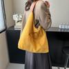 Зарубежная мода сумка подмышку женская 2025 осень и зима новая простая повседневная большая вместимость сумка-тоут для поездок на работу