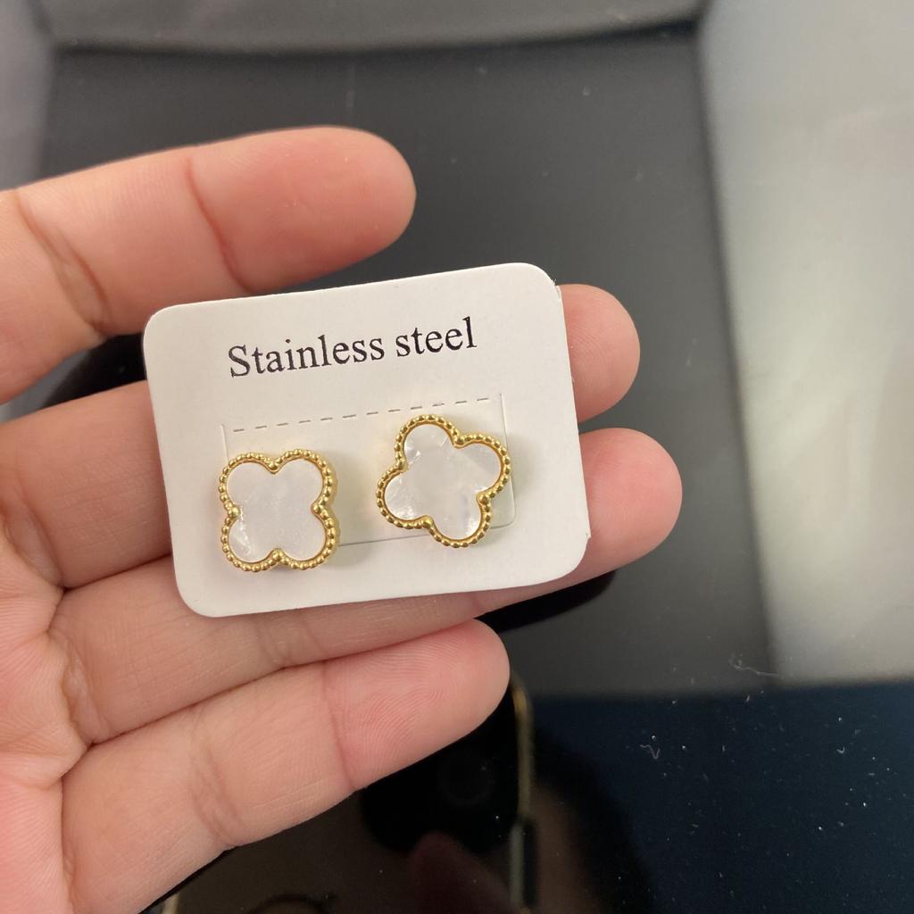 Устойчивые к выцветанию серьги из титановой стали с четырьмя лепестками клевера, устойчивые к аллергии серьги из высококачественного золота 18 карат, лучший подарок для друзей