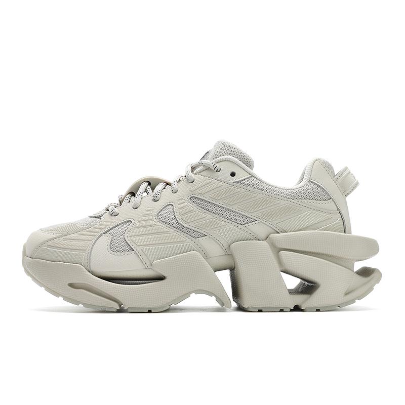 Fila Space Pioneer Series Chunky Versatile Sports Fashion Personality Shock Absorbing Durable Low Top Casual Shoes Men Sneaker F12M513113FOM