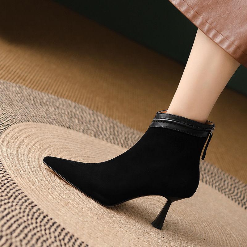 Модные осенне-зимние туфли на тонком каблуке 2024 года, горячая распродажа, модные женские ботильоны, новые туфли с острым носком и молнией сзади для женщин