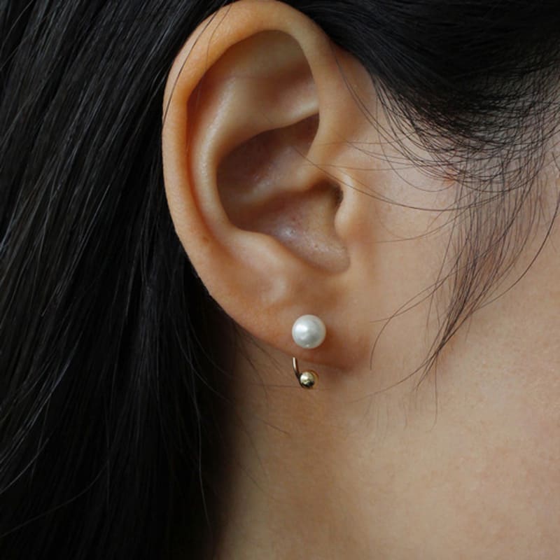 NORMALLEE [14K] Curling Pearl Piercing (M)