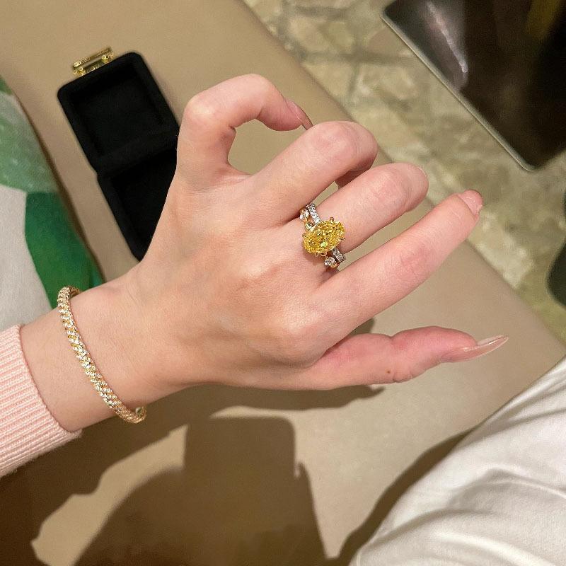 Light Luxury High-End Super Flash Egg Yellow Diamond Ring Inlaid With Zircon Rich Celebrity Color Treasure Luxury Temperament Index Finger Ring