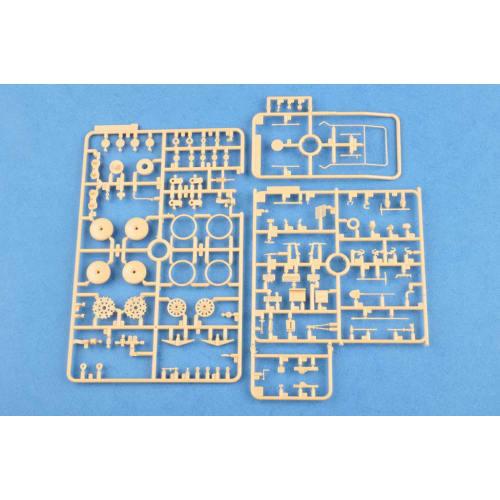 Hobby Boss 80138 Масштаб 1/35 Немецкий танк 38t Ausf. B пластиковый конструктор