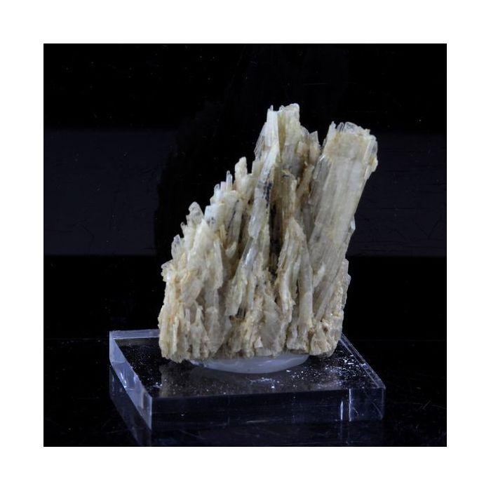 Pierres et Minéraux. Clinozoisite. 93.5 ct. Marine de Scala, Canari, Haute-Corse, France.