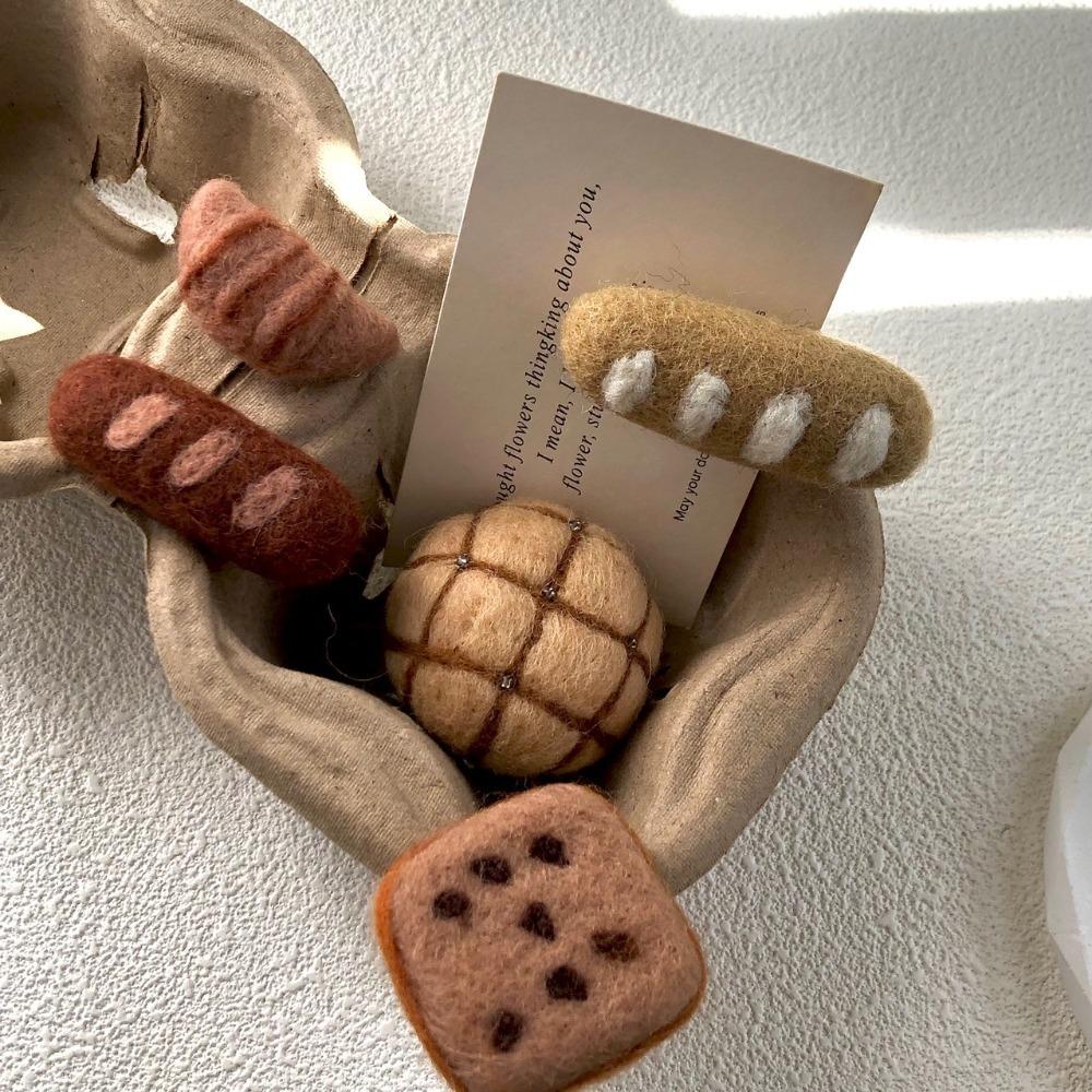 Wool Felt French Bread Hair Clip Pretzel Pineapple Bun Brooch Funny Raisin Toast Pin Students
