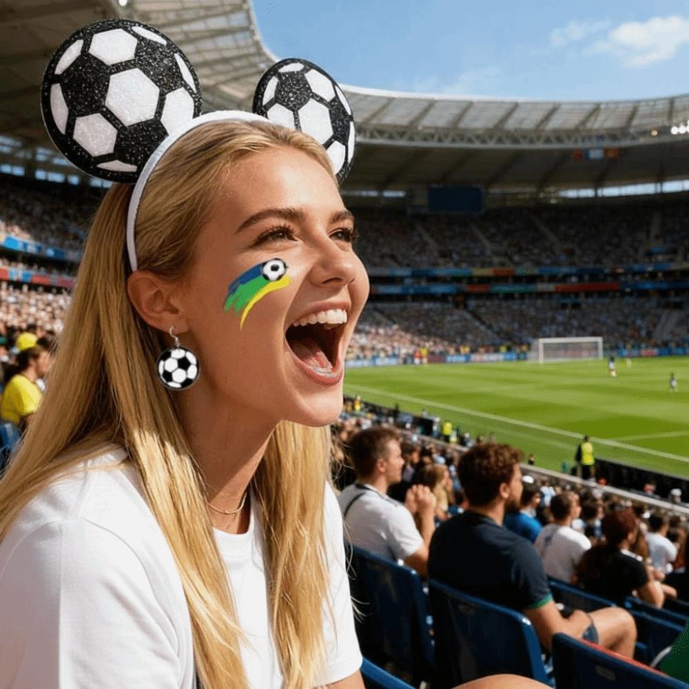 Lightweight Soccer Fan Cheering Props Reusable Sports Event Noise Maker Women / Men