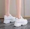 Белые женские кроссовки на платформе 2024 года, осенние спортивные туфли на шнуровке с толстой подошвой, женские, из искусственной кожи, дышащие, для ходьбы, женские