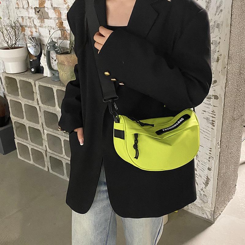 Женский универсальный повседневный рюкзак для покупок, мобильного телефона, на одно плечо, модная нейлоновая пленка, водонепроницаемая сумка через плечо, корейская версия, модная