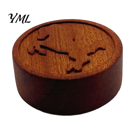 Natural Fragrance Diffuser for Office Wooden Essential Oil Diffuser, Cat Paw Horse Engraved Pattern, Round Decorative Wood Craft Ornament Wood,