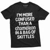 Смешная футболка с юмором Я более растерян, чем хамелеон в мешке Skittles