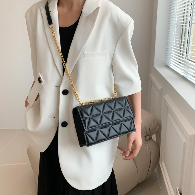 Stylish Pu Leather Small Box Handbag For Women With Magnetic Closure And Sleek Design