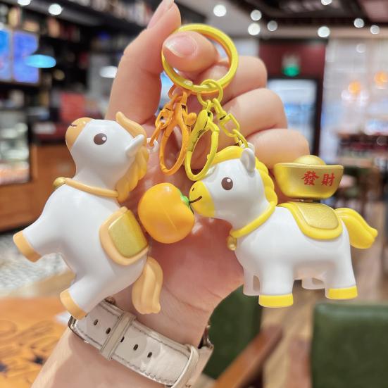 Portable Keychain Rotating Horse Design Key Ring Compact Size Horse Charm Miniature Decompression Toy