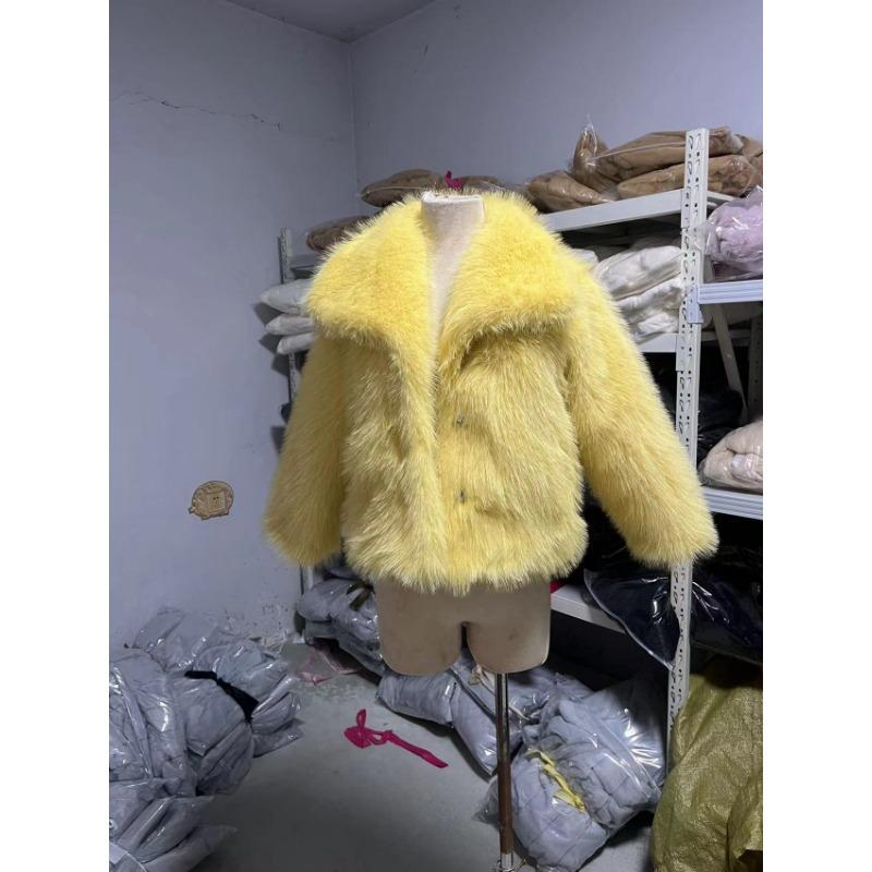 Женское укороченное пальто из искусственного меха Оверсайз с лацканами Теплая зимняя верхняя одежда