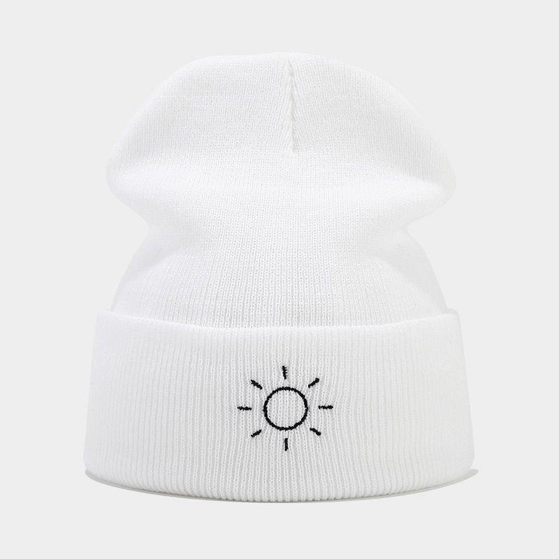 Осень-зима простая вышивка солнца модная шапка с подвернутым краем ворсовая мужская женская уличная индивидуальная простая вязаная шапка из пряжи