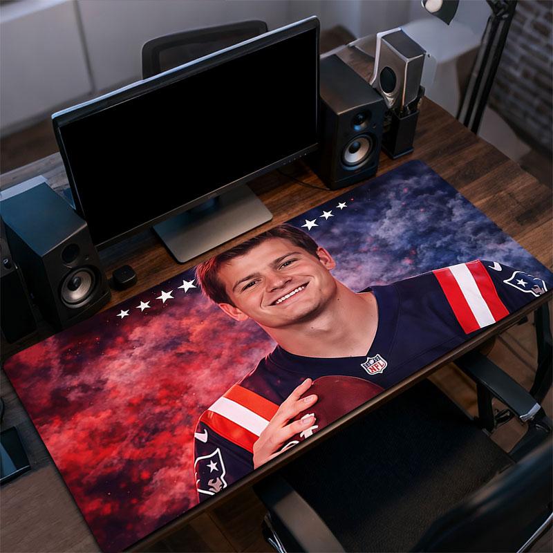 Drake Maye Mouse Pad, Large Gaming Desk Mat, Non-slip XXL Mousepad for Laptop & Tablet, Mini PC Playmat with Stitched Edges
