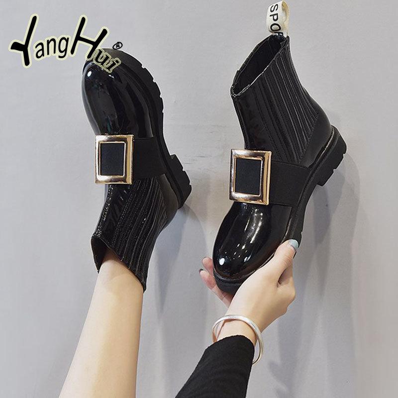 Chelsea Ankle Boots 2024 New Fashion Diamond Accessories British Style Artificial Leather Waterproof Platform Women's Shoes