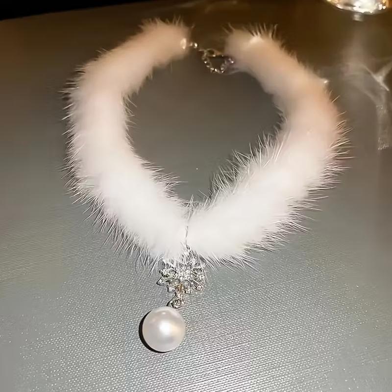 1/2 шт. Чокер Вечеринка Рождественские наряды Подарок Ожерелье Повседневная носка Цепочка на ключицу Жемчужная подвеска Ювелирные изделия Плюшевый Черный/Белый