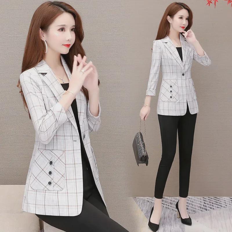 Women's Slim Plaid Short Suit Jacket - Spring/Autumn 2023 Collection