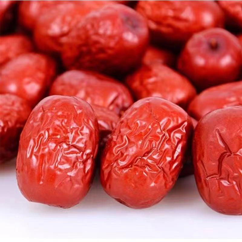 Premium Xinjiang Ruoqiang Red Dates - Natural, No Additives, Perfect for Porridge and Infusions