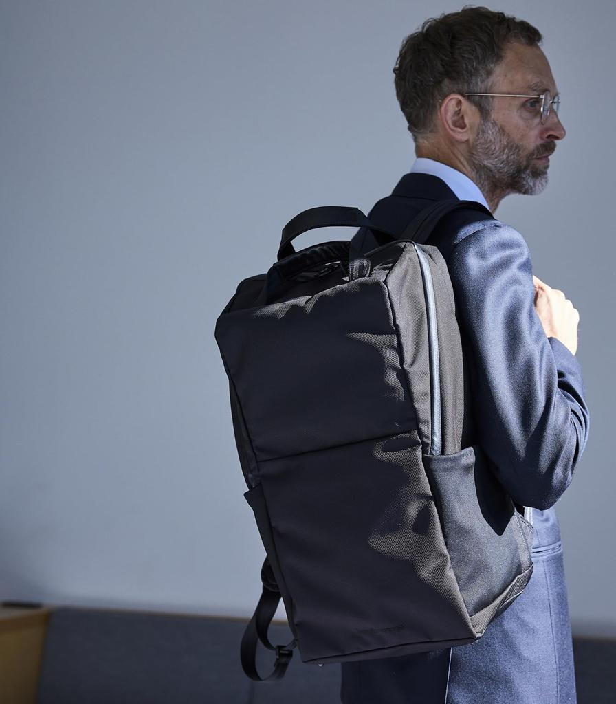 Рюкзак URBAN COMMUTER BACKPACK 3 Сделано в Японии Сумка Toyooka Хранение 22 л ЧЕРНЫЙ L [Beruf] PC/B4