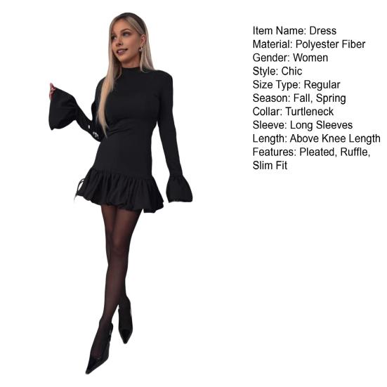 Женское мини-платье с плиссированным оборчатым подолом, облегающим кроем, рукавами-рогами, однотонным цветом