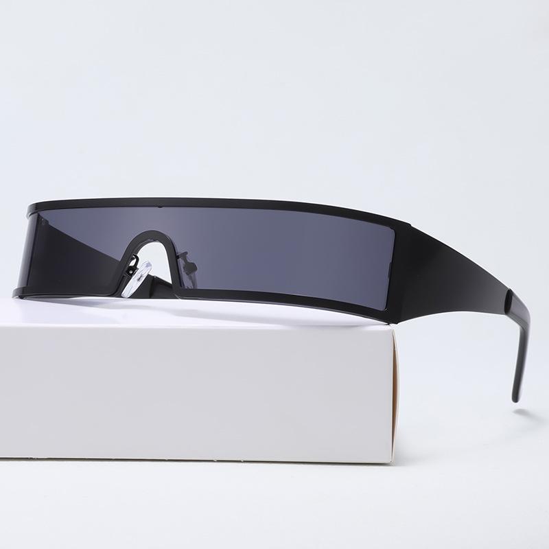 Модные технологичные ветрозащитные горнолыжные очки для активного отдыха 2025