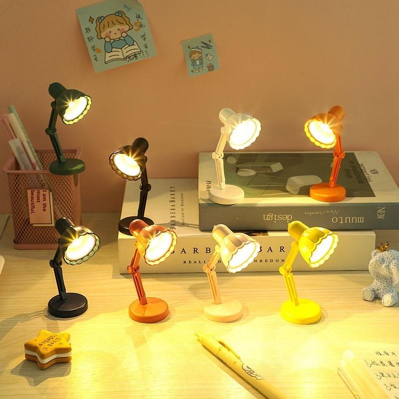 1Pc Shaped Led Book Light With Clip,Desk Decorative Table Lamp,Eye Protection Book Reading Lamp At Night With Batteries