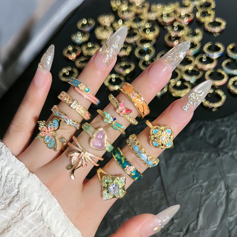 2026 Sweet and Cool Colorful Drip Glaze Temperament Court Style Retro Ring Female Flower Niche Ring