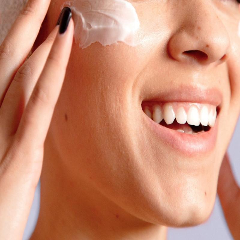 DERMA FACTORY Солнцезащитный крем для снятия покраснений с носа SPF 50+ PA++++ 50г/100г